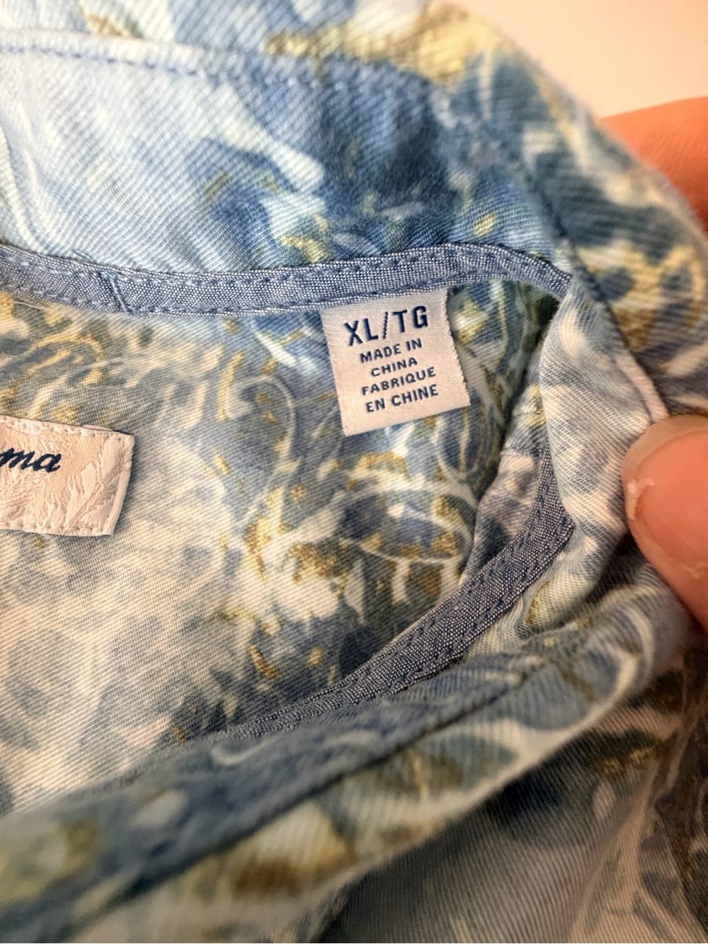 Tommy Bahama Tortola Tencel Cotton Blend Floral Short-Sleeve Button-Down - Picture 5 of 9